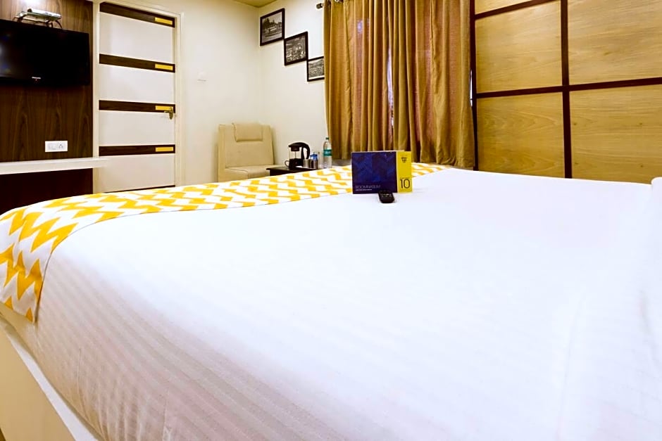 FabHotel Sholas Residency I - Nr. Rose Garden