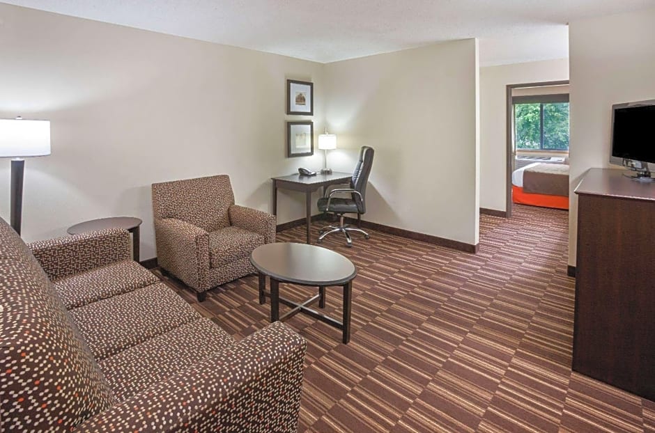 AmericInn by Wyndham Sartell