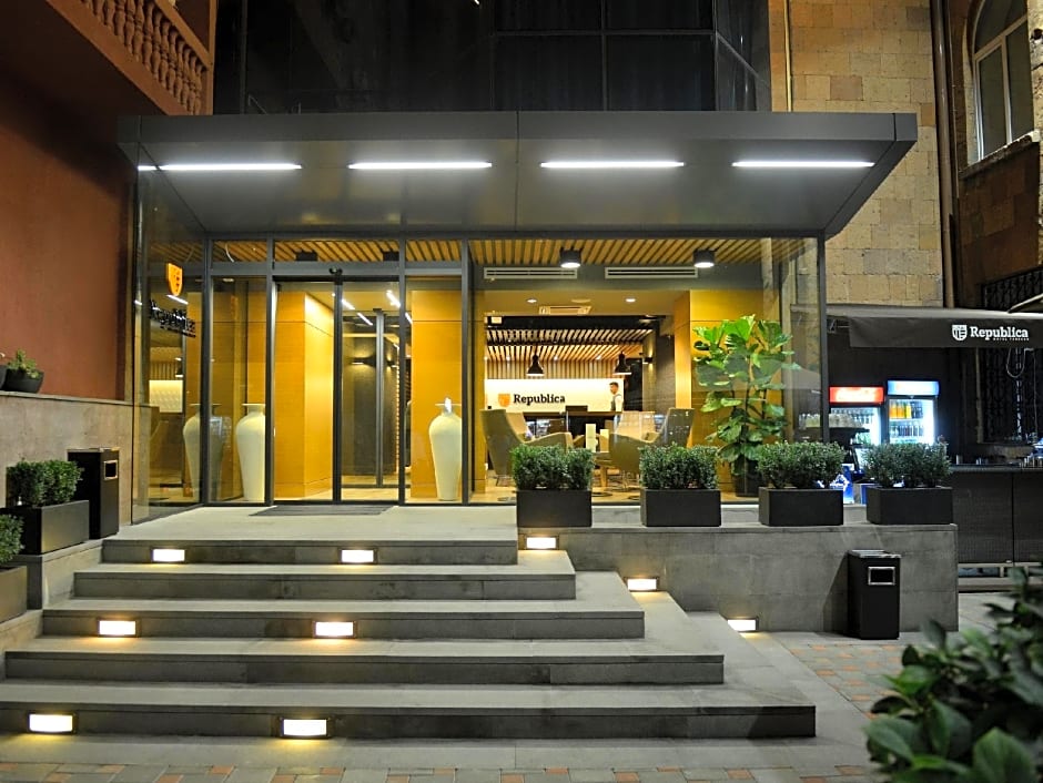 Republica Hotel Yerevan