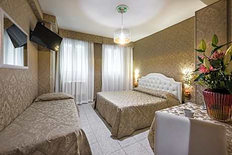 Triple Room Ground Floor