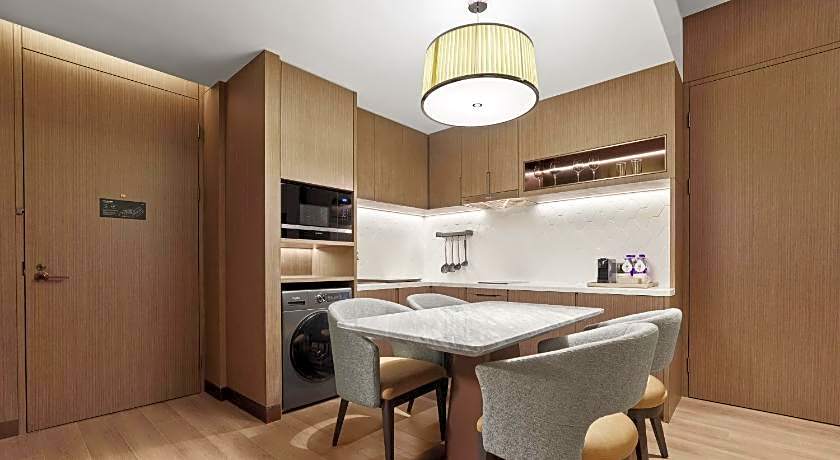 DoubleTree by Hilton Yantai Golden Coast Hotel & Suites