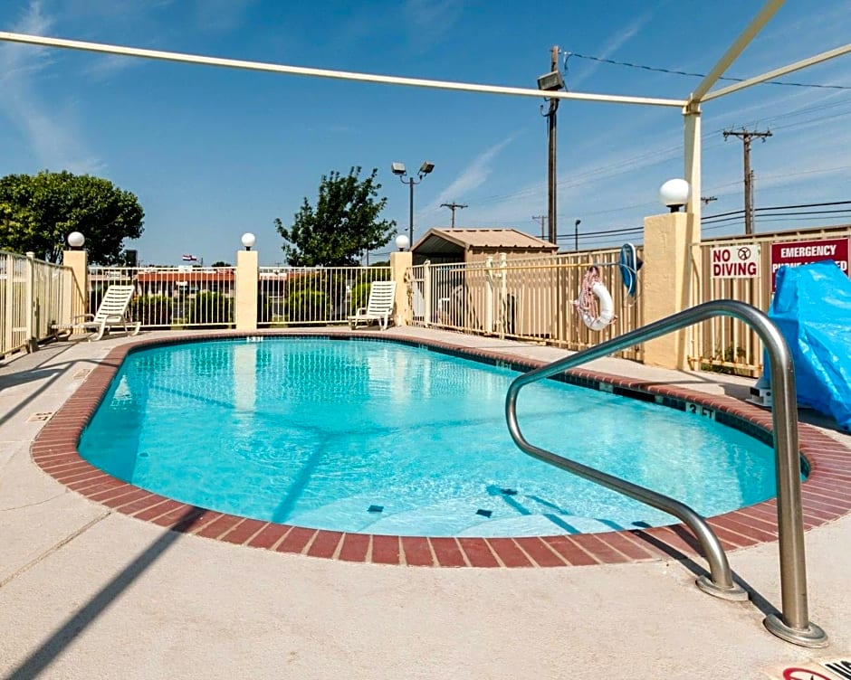 Rodeway Inn