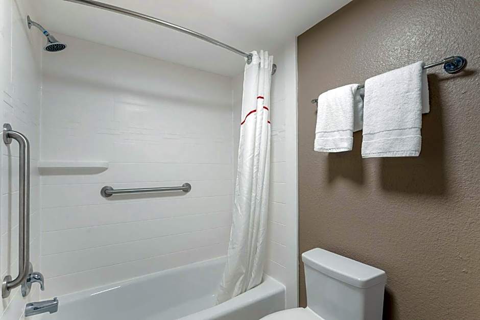 Red Roof Inn Tampa Bay - St. Petersburg