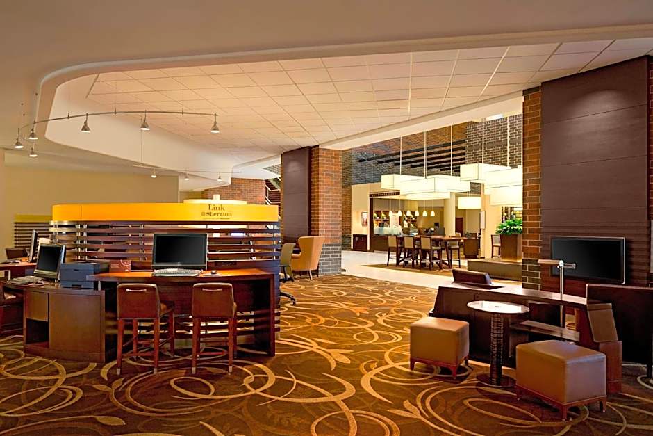 Sheraton Indianapolis Hotel At Keystone Crossing