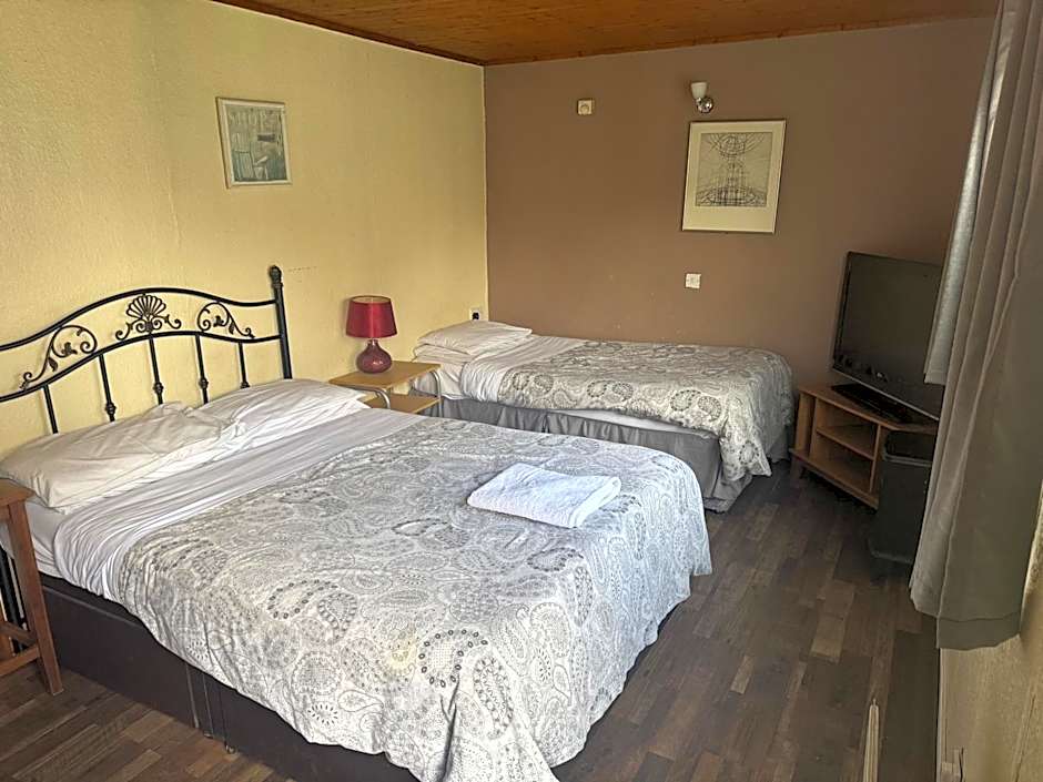 Charde Guest House