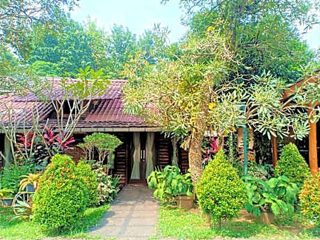 Saung Dolken Resort & Hotel Syariah