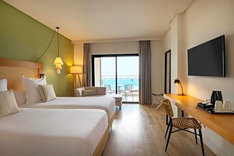 Double Superior Ocean View