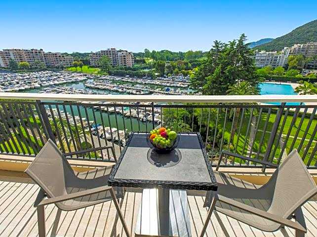 Cannes Marina Appart Hotel Mandelieu