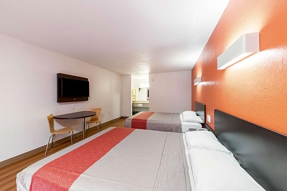 Motel 6-Oklahoma City, OK - Bricktown