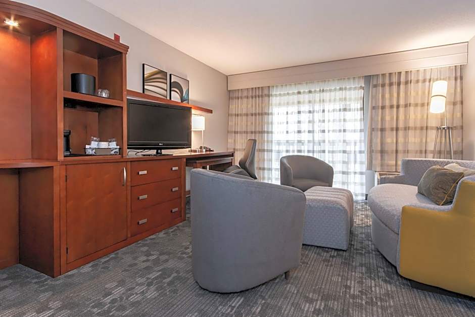 Courtyard by Marriott Charlotte Lake Norman