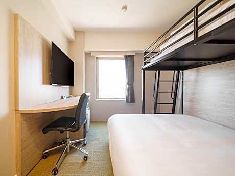 Super Room - Smoking