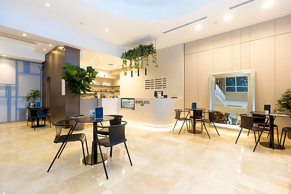 Victoria Hotel and Suites Panama