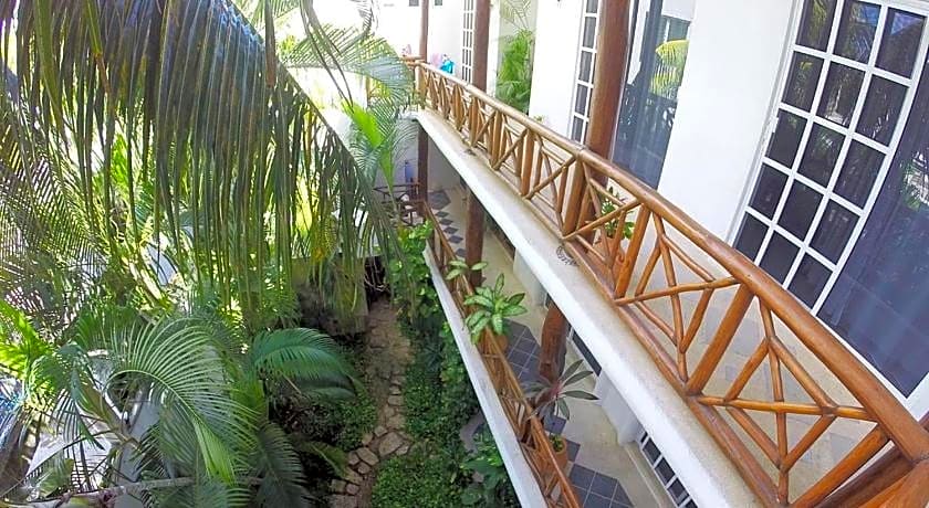 Estudios Selva y Mar by BFH