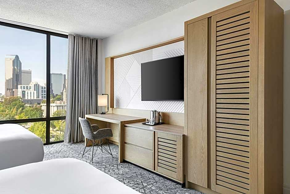 Sheraton Charlotte Hotel