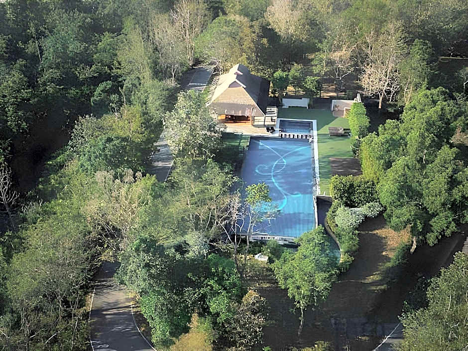 Phukumhom Resort