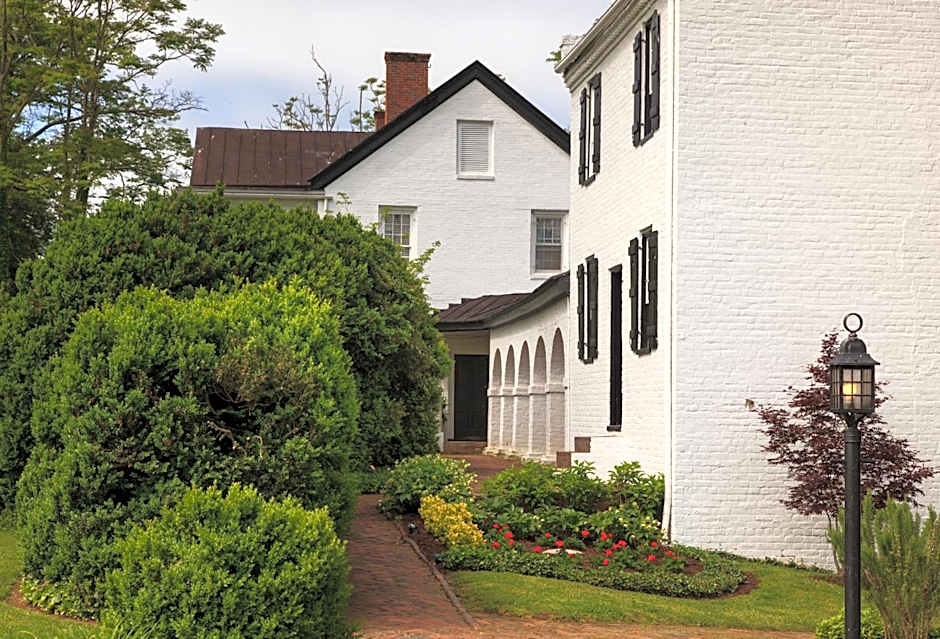 The Inn & Tavern at Meander