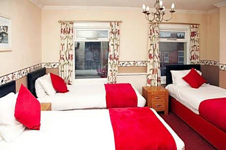 Triple Room with Bathroom