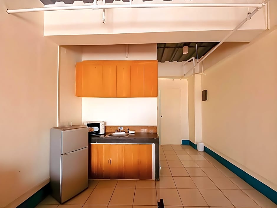 OYO 809 Crowne One Condo