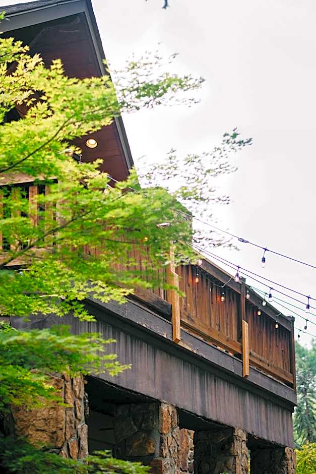 Sylvan Valley Lodge and Cellars
