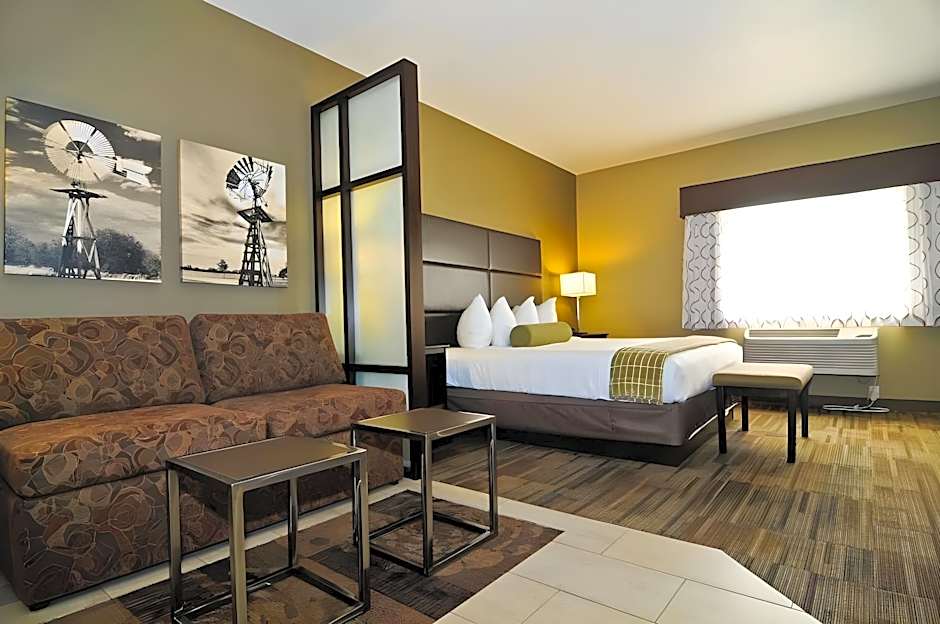 Best Western Plus Night Watchman Inn & Suites