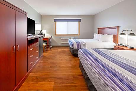 Queen Room with Two Queen Beds - Pet Friendly/Non-Smoking