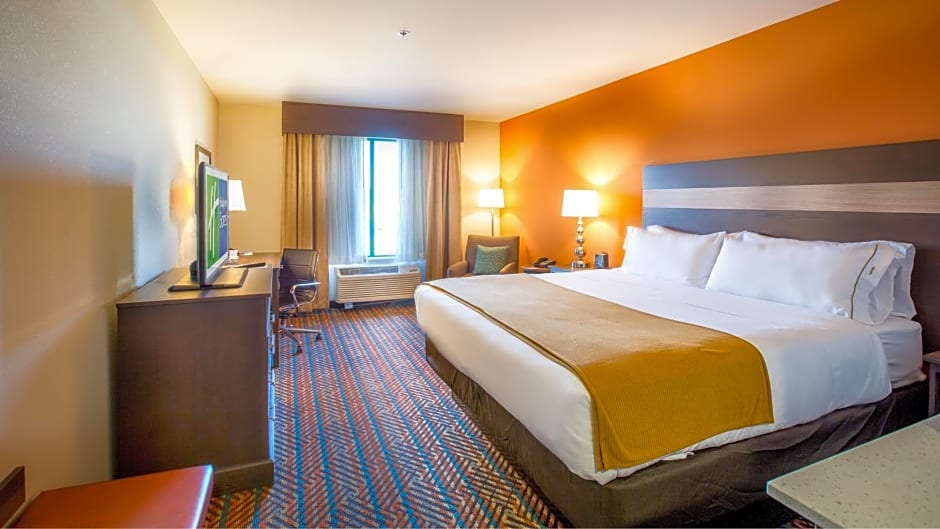 Holiday Inn Express Wichita South By IHG