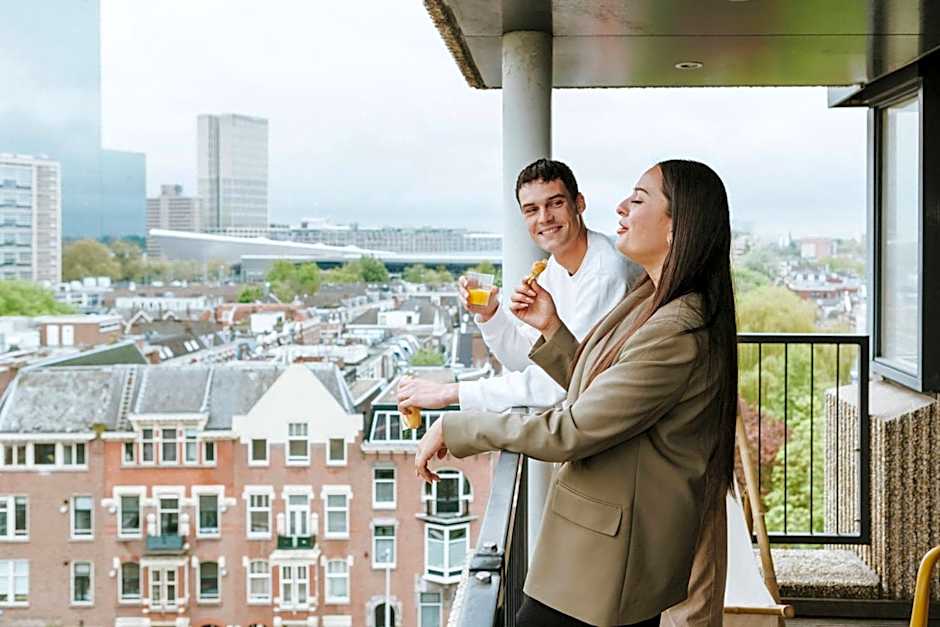 Rotterdam Teleport Hotel