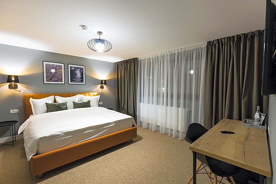 UpperHouse Suites & More