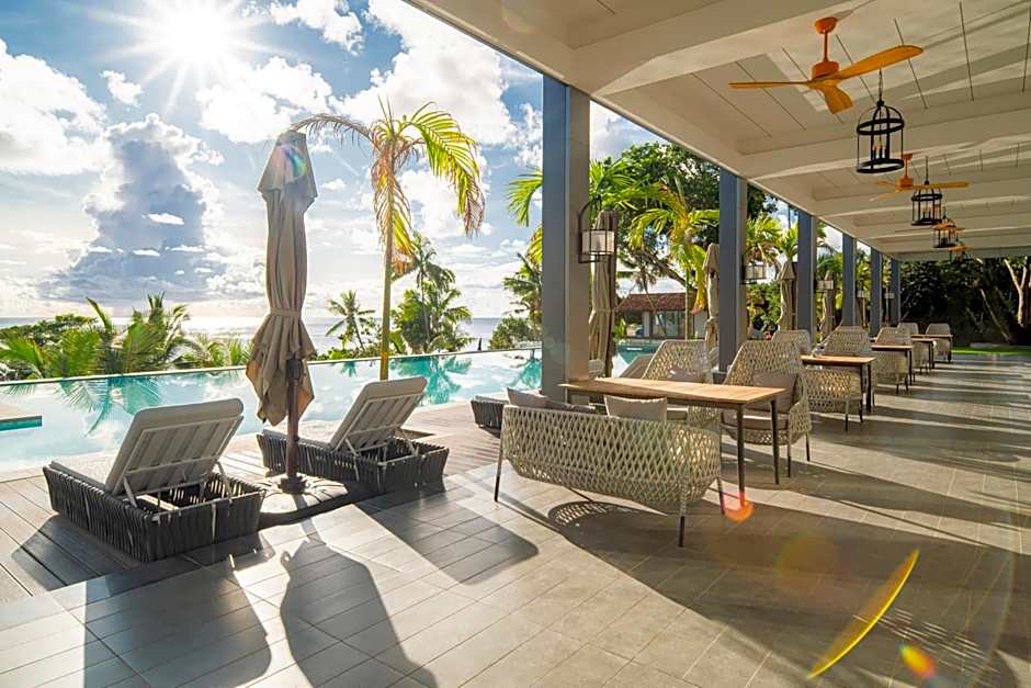 Palau Sunrise Seaview Landison Retreat