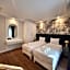 Carlton Hotel