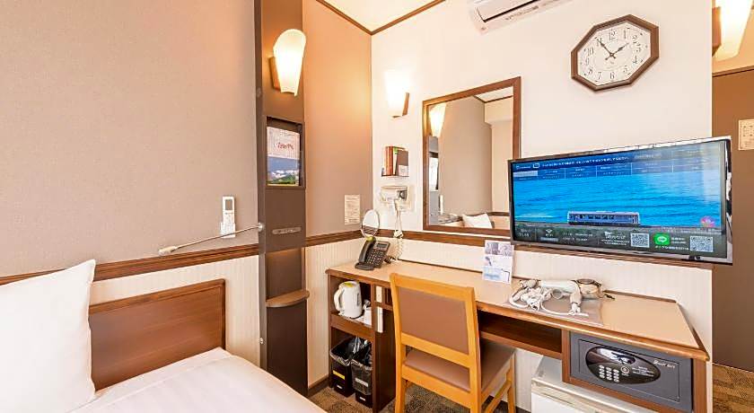 Toyoko Inn Hospital Inn Dokkyo Medical University