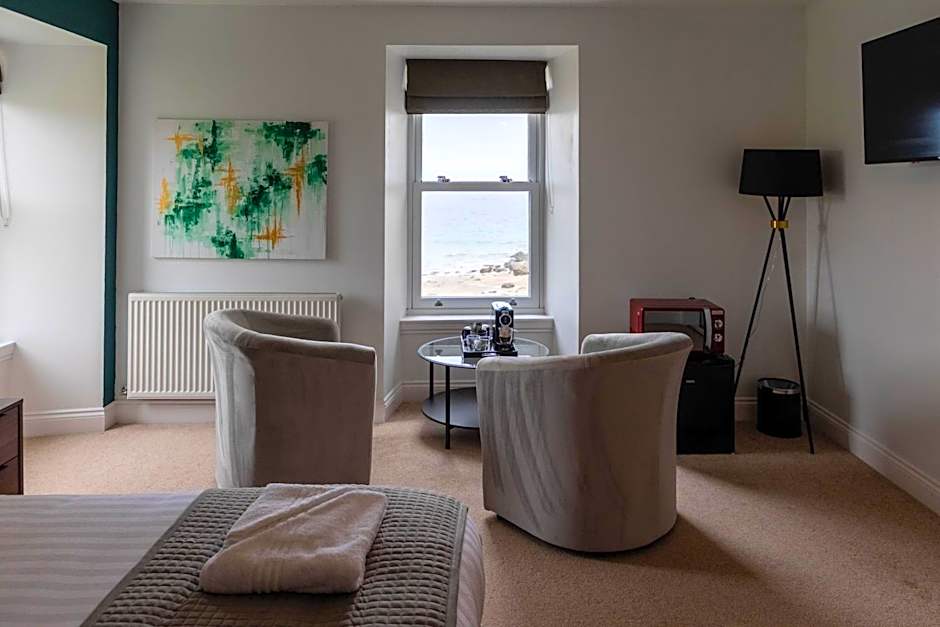 Photo 1 sur 7 de 1 King Bed, Sea View