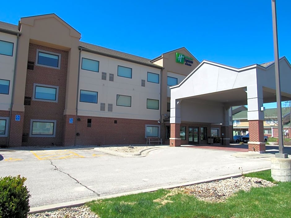 Holiday Inn Express Hotel & Suites Lincoln South By IHG