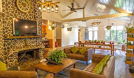 Hill Lodge
