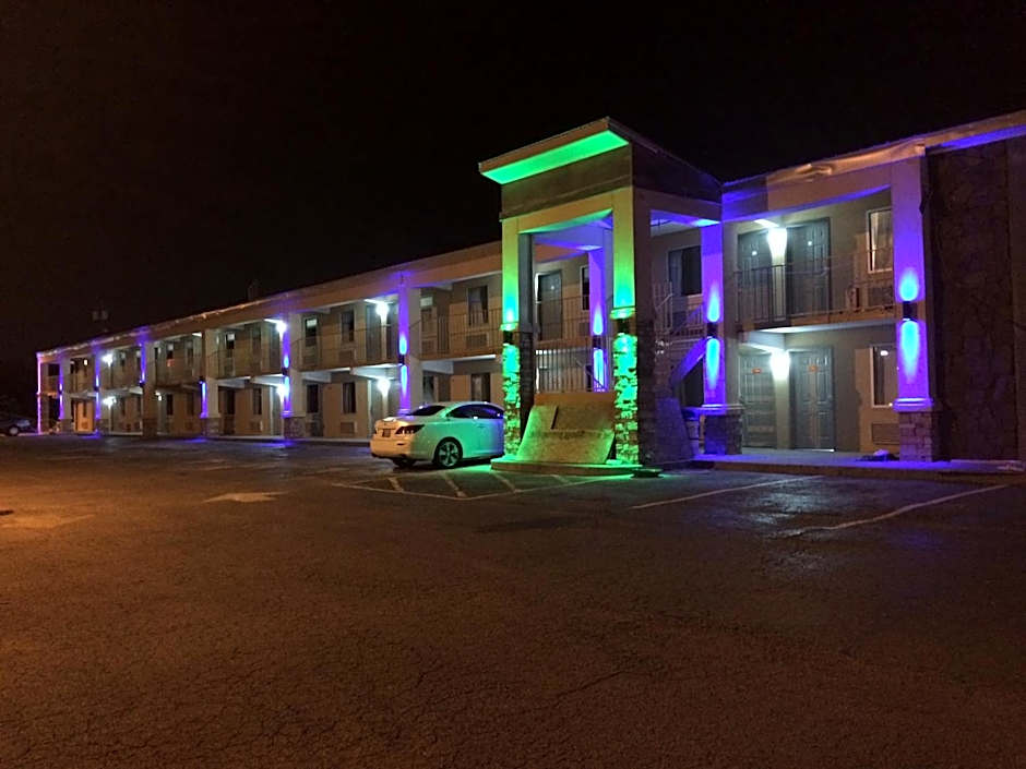 Photo 1 of 20 of Lotus Inn and Suites Nashville