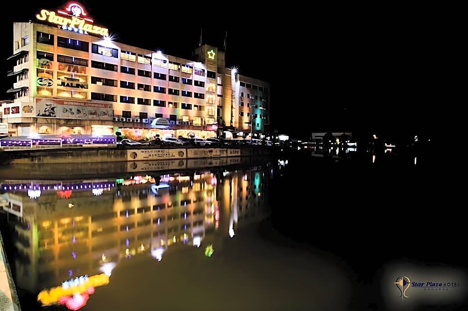 Star Plaza Hotel