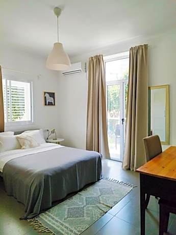 Double Room with Balcony and street view