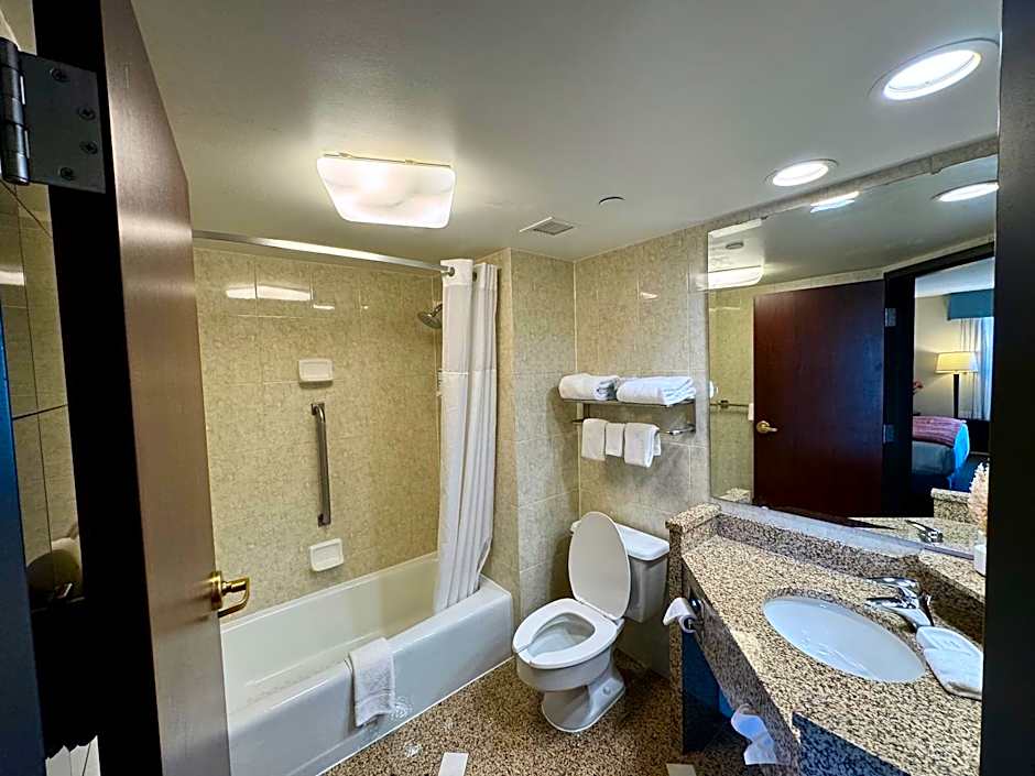 Troy Inn and Suites By IHG