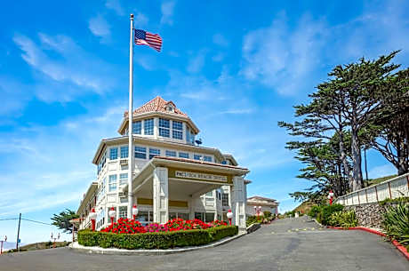 Pacifica Beach Hotel