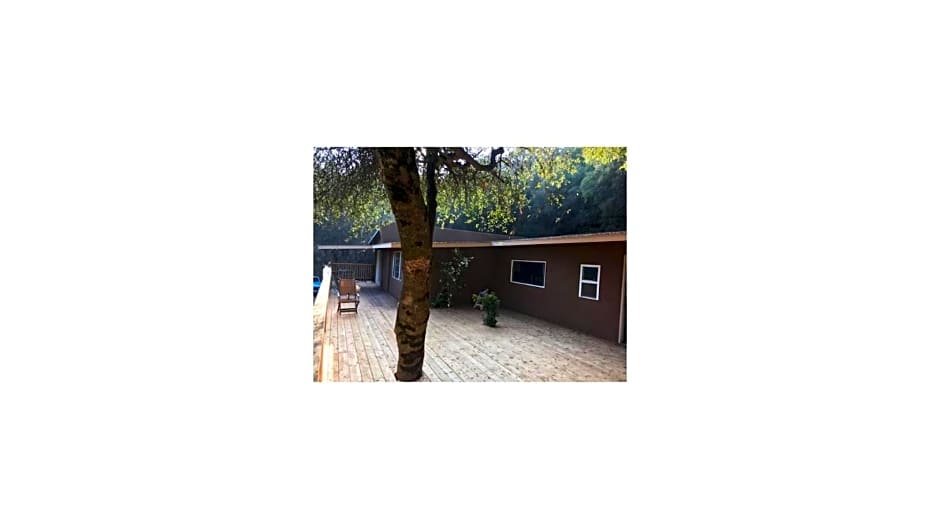 Mountain Trail Lodge and Vacation Rentals