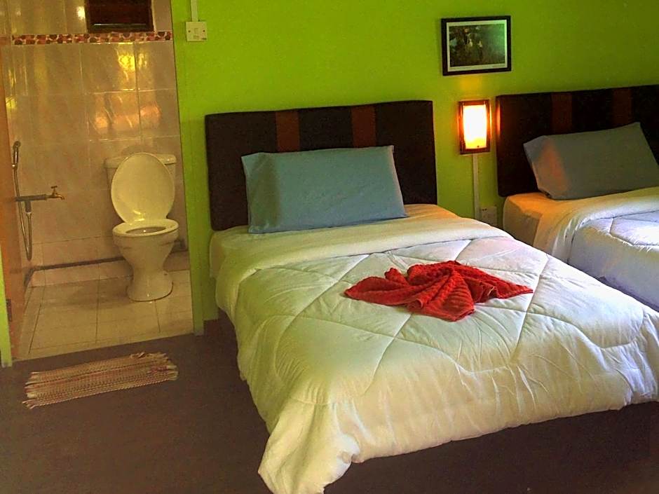 Sukau Greenview Bed and Breakfast