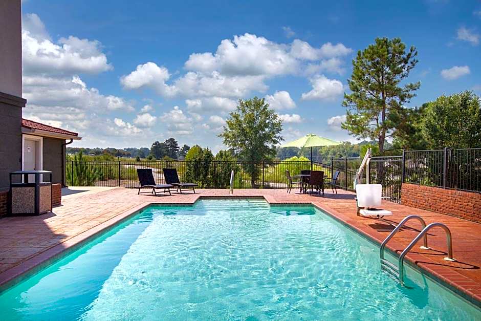 La Quinta Inn & Suites by Wyndham Tupelo