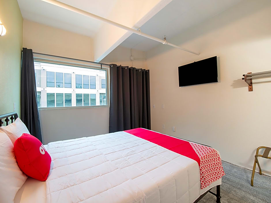 OYO Hotel & Apartments Houston Galleria