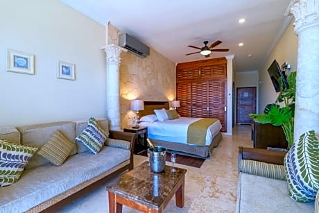 Junior Deluxe with Sea View