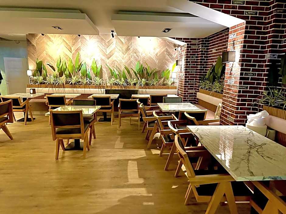 Double Bond Hotel Spa