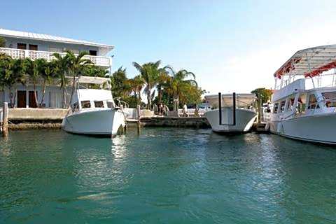Flamingo Bay Hotel & Marina