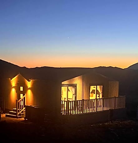 Applecross B&B and Cabins - 7 comfy rooms and 3 cabins - free parking