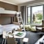 The Logan Philadelphia, Curio Collection by Hilton