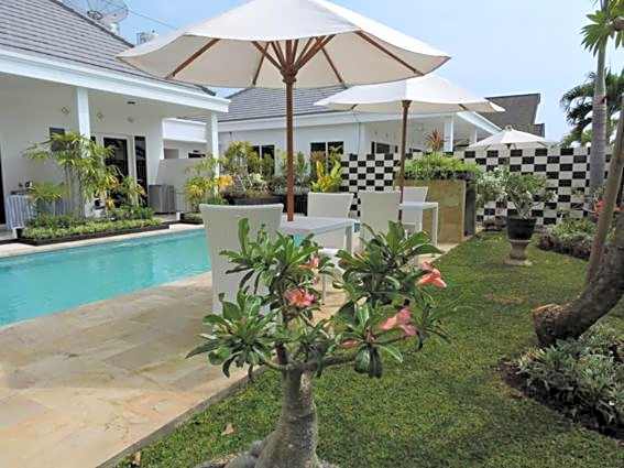 Kartika Villas