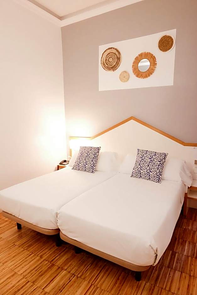 Foto 1 de 7 de 1 Double Bed or 2 Beds